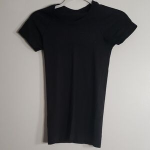 lululemon athletica Black Short Sleeve Tee Swiftly Branded "Grind" 2